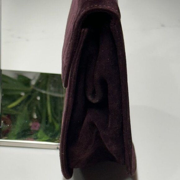 🔥🔥🔥Salvatore Ferragamo Suede Plum/Burgundy Color Crossbody/Shoulder Bag EUC! - Picture 7 of 16